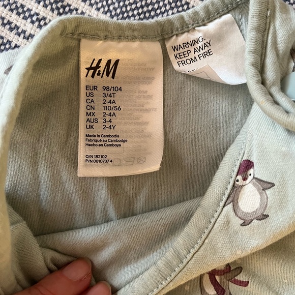 Penguin Print toddler sleeping sack - Picture 2 of 3